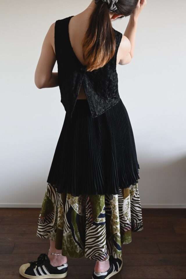 pleats mini skirt